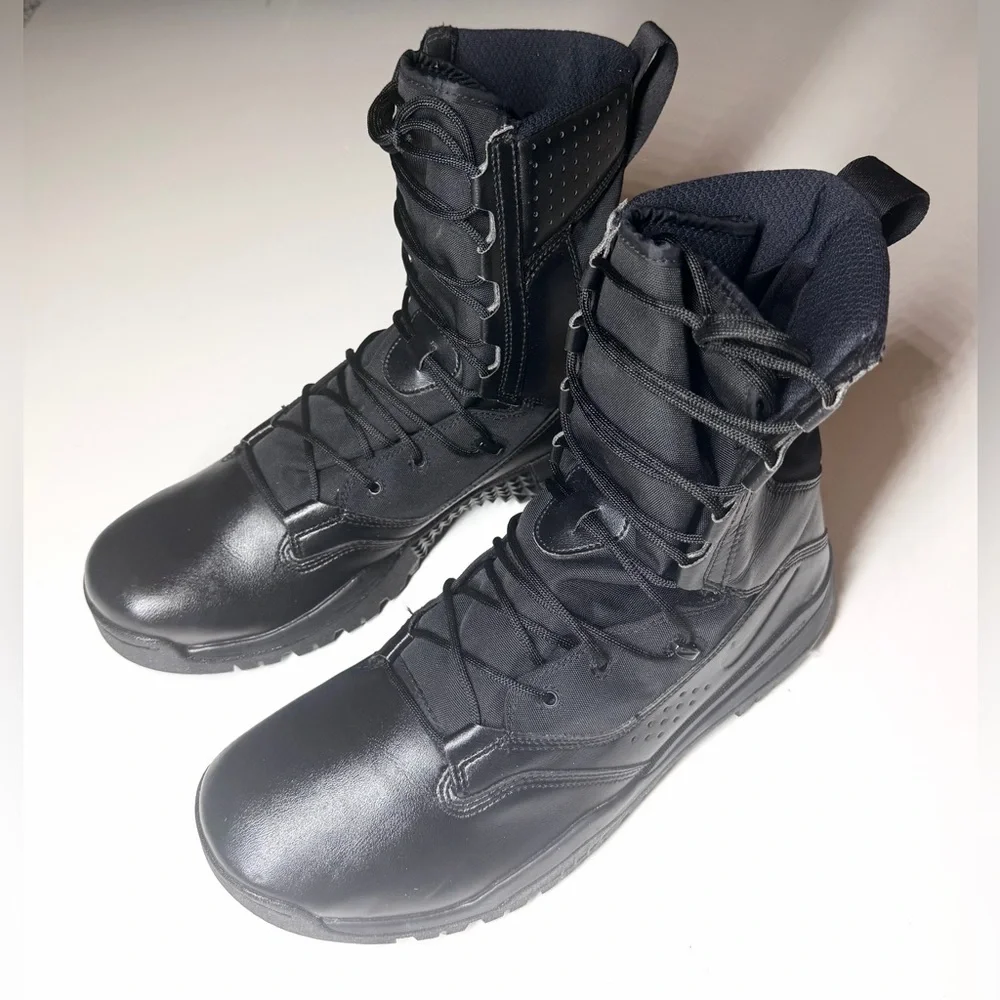 Nike SFB Field 2 8” Men’s Tactical Military Combat Boots Black  Size-12.5